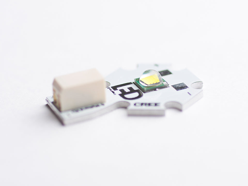 Solderless CREE XM-L2 White